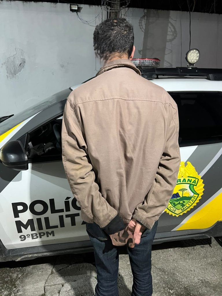 ​PM prende homem condenado a 46 anos de prisão por estupro de vulnerável em Antonina