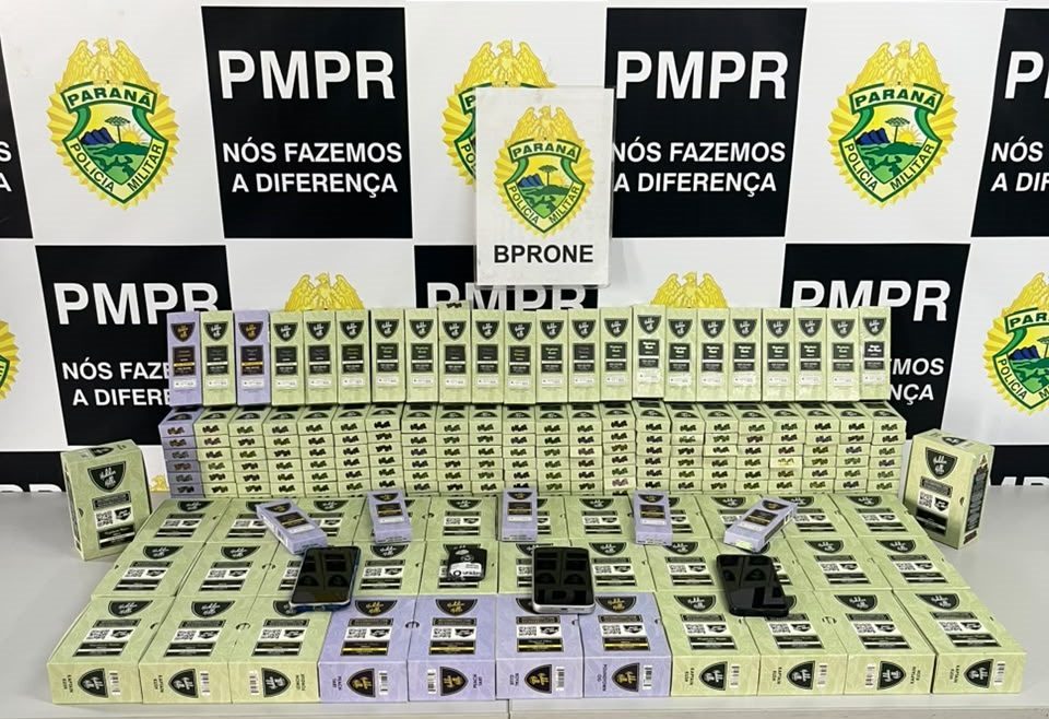 PMPR apreende 400 cigarros eletrônicos de maconha e detém suspeitos em Curitiba