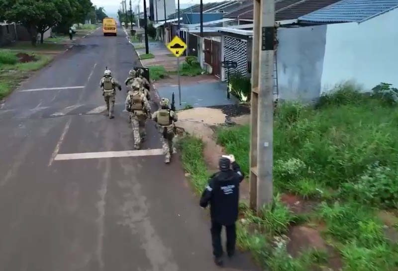 Polícia desarticula esquema de tráfico com base no Litoral e chefe em Londres