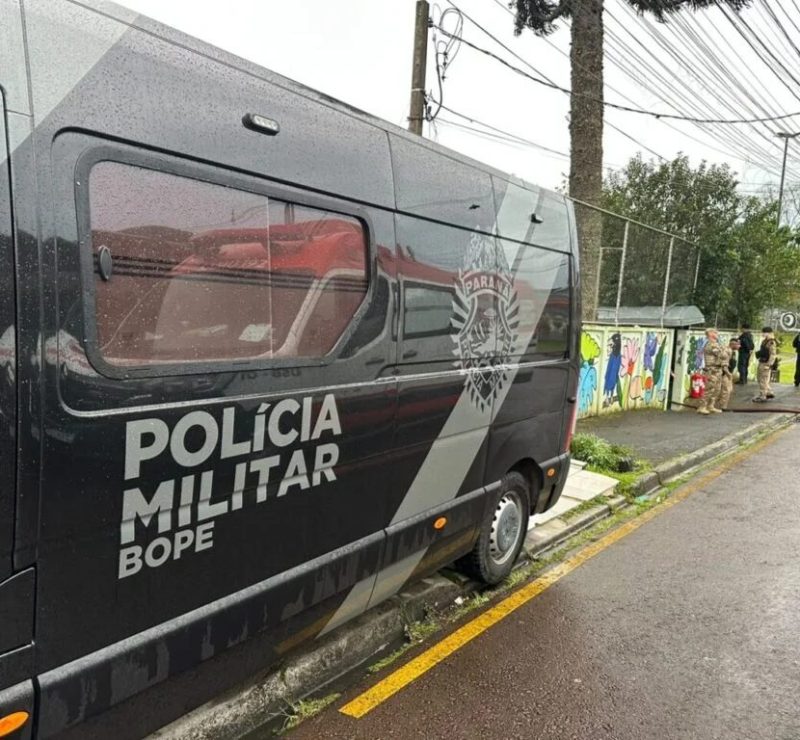 Polícia explica invasão a creche em Curitiba após ameaça a reféns