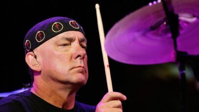 Por que Neil Peart manteve aulas de bateria até o fim da vida
