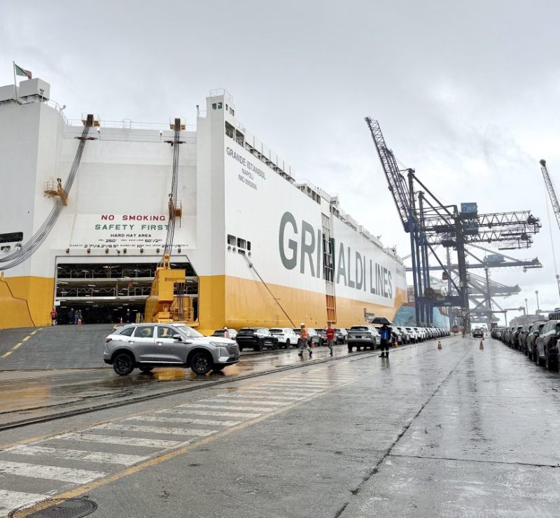 Portos do Paraná lidera mercado nacional de veículos em setembro