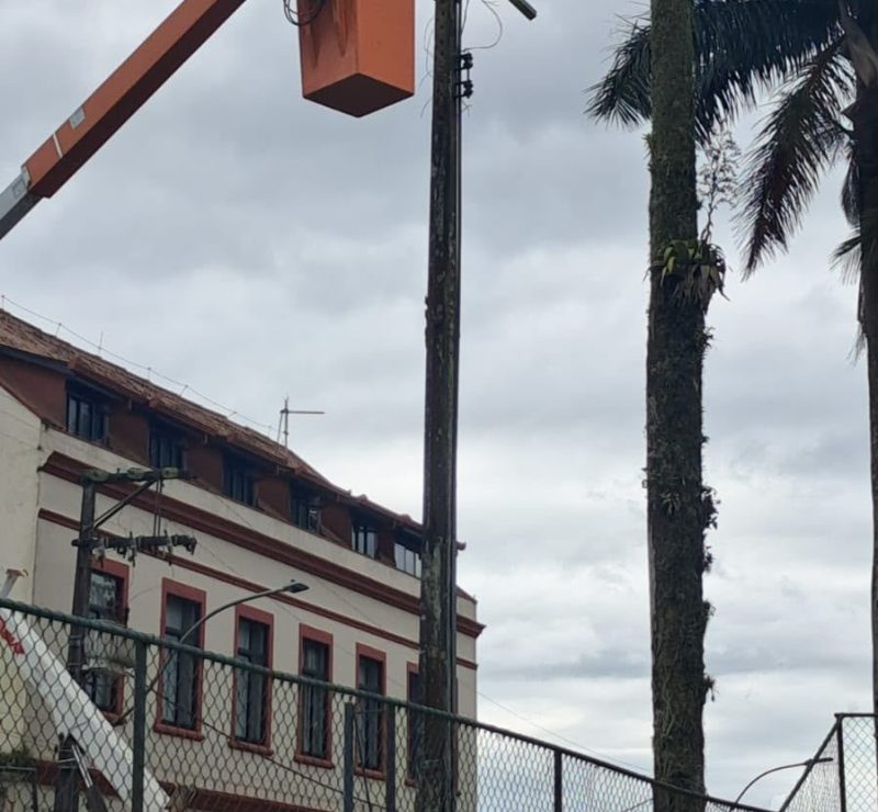 Antonina moderniza quadra da Feira-Mar com novas luzes de LED
