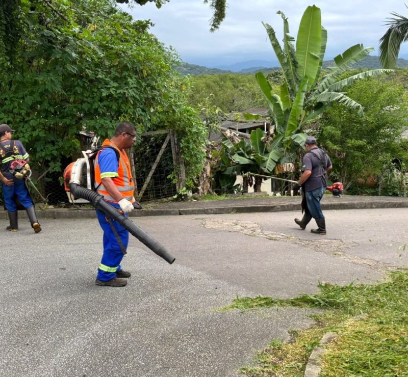 Antonina intensifica mutzão de limpeza urbana nos bairros da cidade