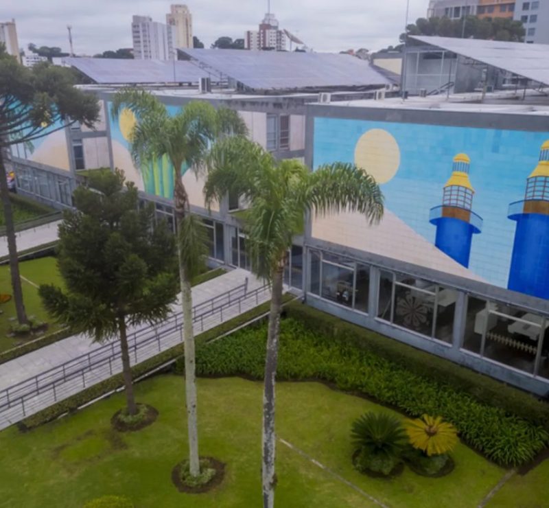 Prefeitura de Curitiba abre PSS com 243 vagas e salários de até R$ 14 mil