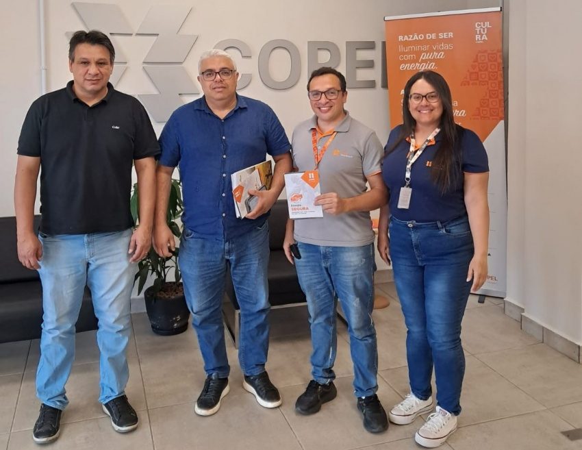 Prefeitura de Paranaguá e Copel planejam ações para retirar fiação irregular no Centro Histórico