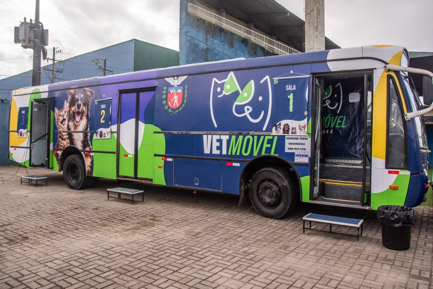 Prefeitura de Paranaguá e Governo do Paraná realizam Campanha de Vacinação para cães e gatos com o VetMóvel
