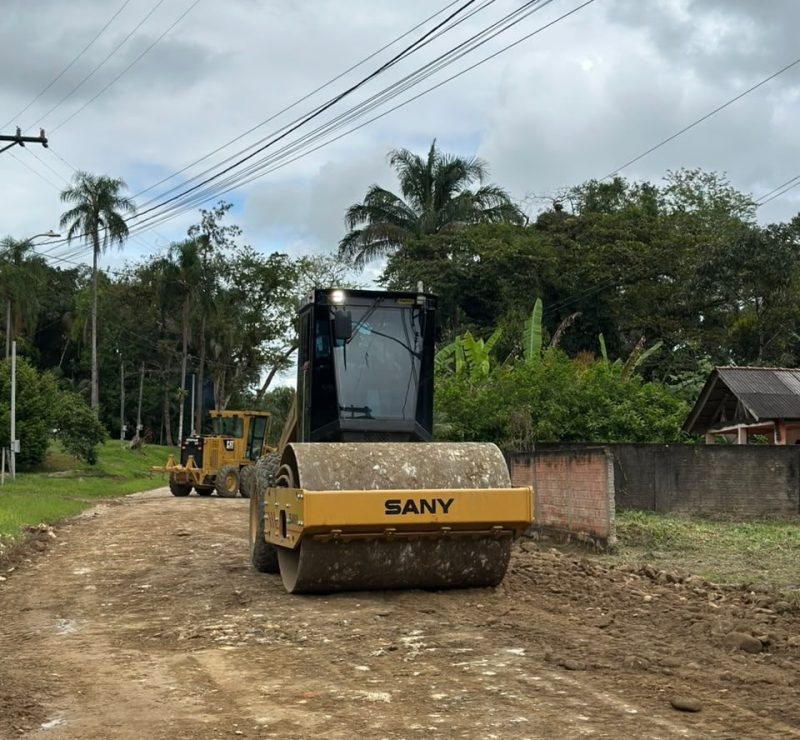 Prefeitura de Antonina intensifica obras no bairro do Saivá