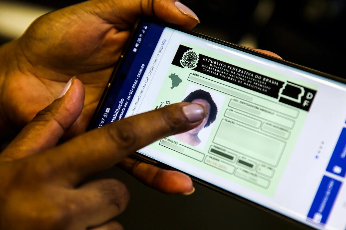 Print da CNH não possui valor legal e é passível de multa; entenda