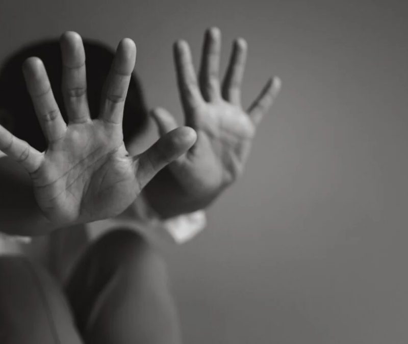 Cafeara: professor é denunciado por abusar de 5 alunos