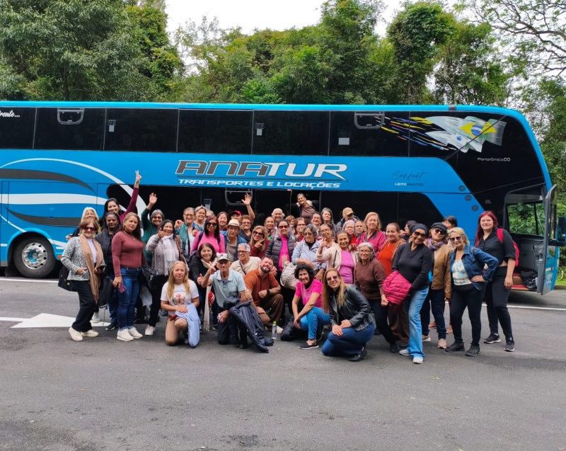 Dia do idoso é celebrado com passeio e almoço em Curitiba