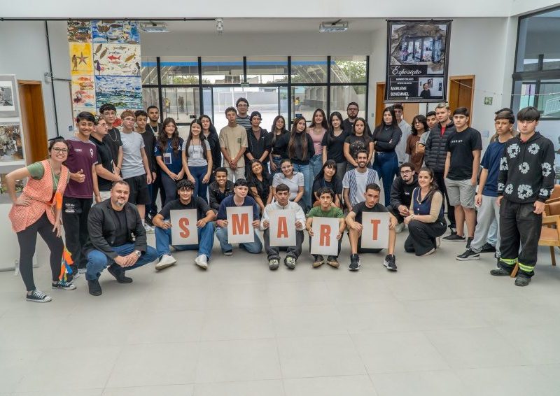 Projeto leme capacita jovens para o setor portuário em paranaguá