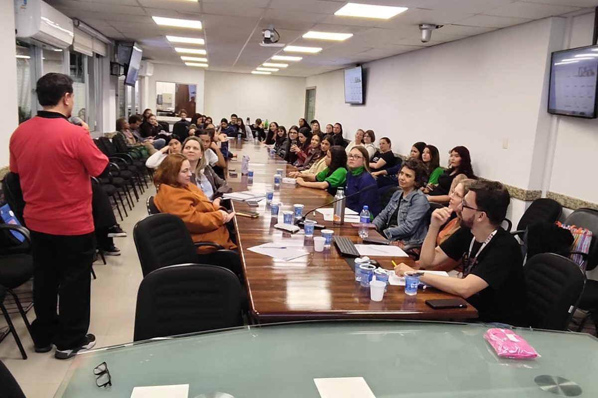 Projetos de alunos de Pontal do Paraná representarão o Estado em mostra nacional do Saúde na Escola