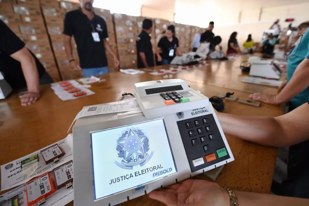 Quer conferir os votos da sua urna? Veja o passo a passo pelo celular