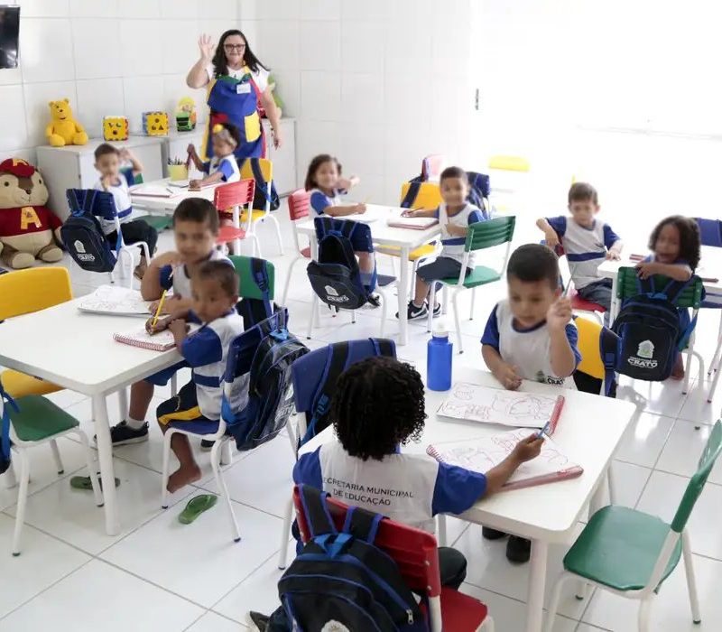 Recife abre 34 creches municipais para votação no domingo
