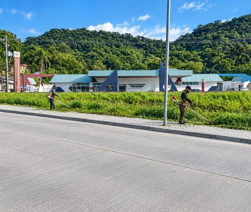 Prefeitura de Antonina intensifica limpeza urbana nos bairros