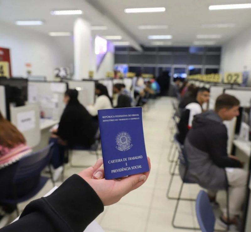 Trabalho no Paraná: agências ofertam mais de 20 mil vagas de emprego