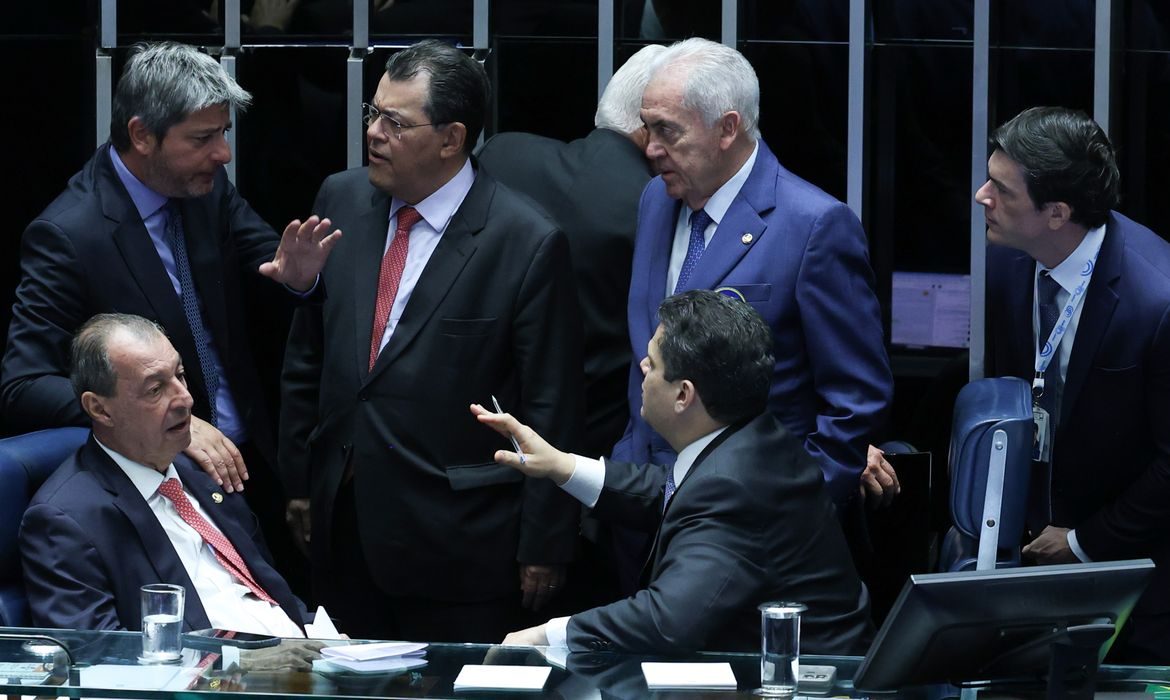 Senadores aprovam pedido para acelerar votação da PEC da Segurança