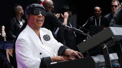 Stevie Wonder lança EP inédito para celebrar aniversário de disco clássico