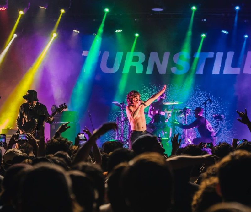 Turnstile arrecada mais de R$ 1 milhão em show histórico nos EUA