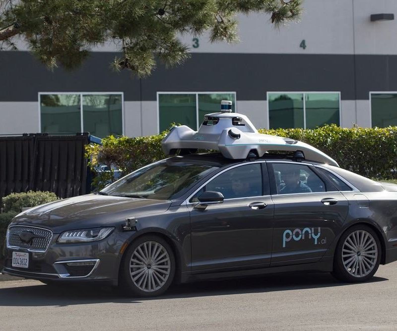 Uber e Pony.ai preparam testes de robotáxis em Londres