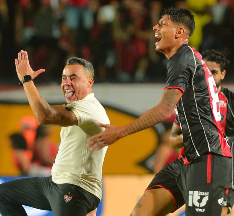 Vitória reencontra o Athletico-PR no Barradão após virada histórica
