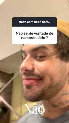Zé Felipe revela se está solteiro e dá resposta sincera sobre engatar um romance; assista Zé Felipe revela se está solteiro e dá resposta sincera sobre engatar um romance; assista